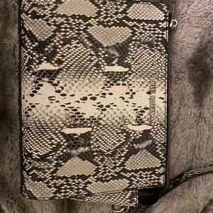Steve Madden snakeskin crossbody purse